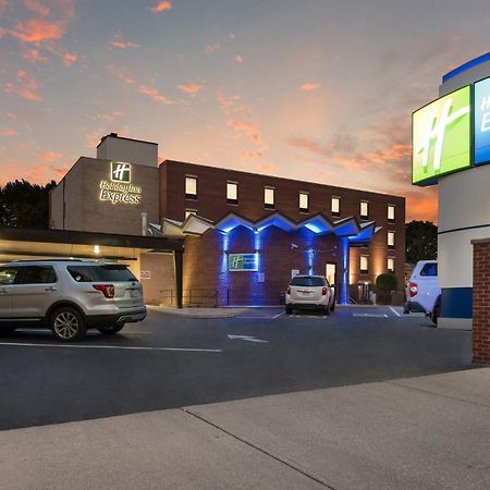 Holiday Inn Express - Columbus Downtown By Ihg Exterior foto